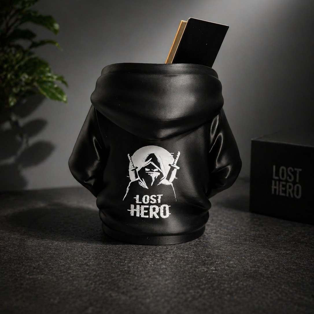 Stiftehalter im Hoodie-Design Spezial Edition "Lost Hero"